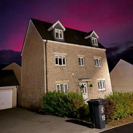 4 Bedroom Luxurious Detached Home Liskeard Exterior photo